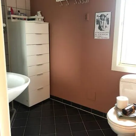 Daire Rekkehus I Naturskjonne Omgivelser